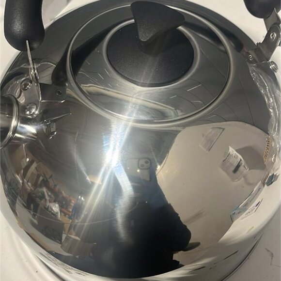 Whistling Tea Kettle - Picture 7 of 8